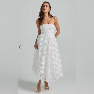 Rhevia Midi Dress - Strapless 3D Embroidery White Midi Dress